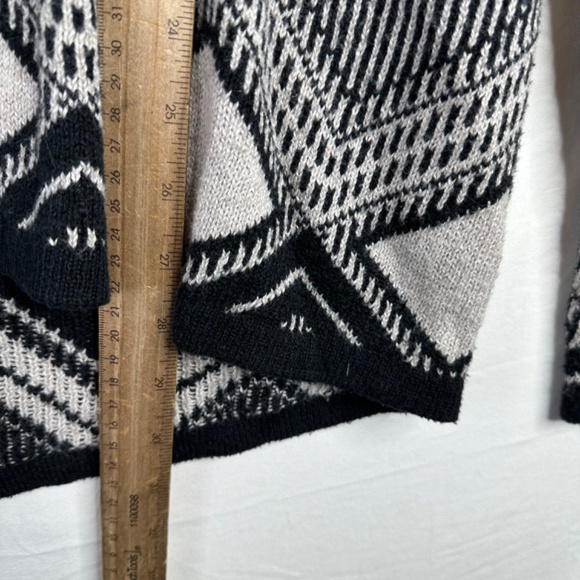 Old Navy Women's Gray‎ Patterned Shawl Collar Open Front Cardigan Size Medium - Picture 7 of 7